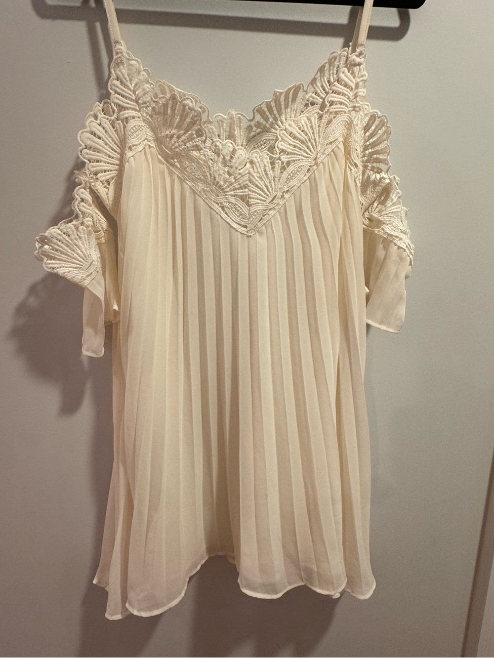 New Revival - Pleated Lace Cold-Shoulder Women's Top/Dress, Small